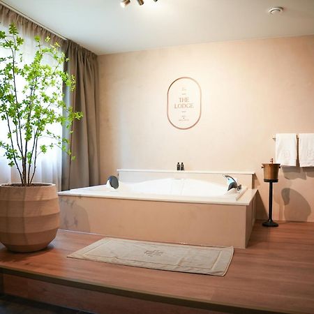The Lodge Bed & Wellness Oisterwijk Sauna, Jacuzzi, Luxury Moergestel Extérieur photo