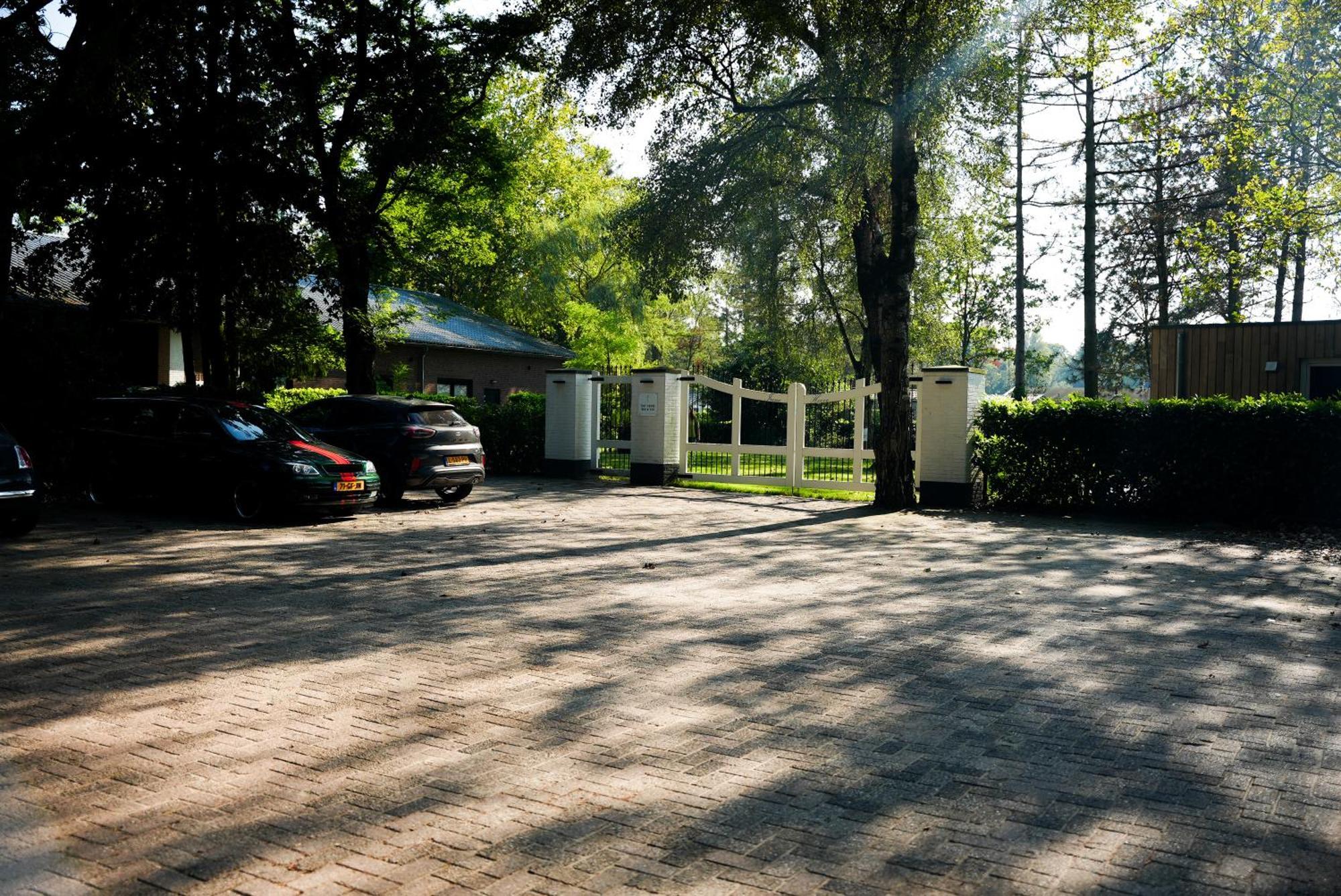 The Lodge Bed & Wellness Oisterwijk Sauna, Jacuzzi, Luxury Moergestel Extérieur photo